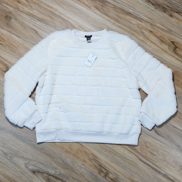 🔥NWT Rue21 Cream Faux Fur Long Sleeve Sweater Large - Picture 1 of 8